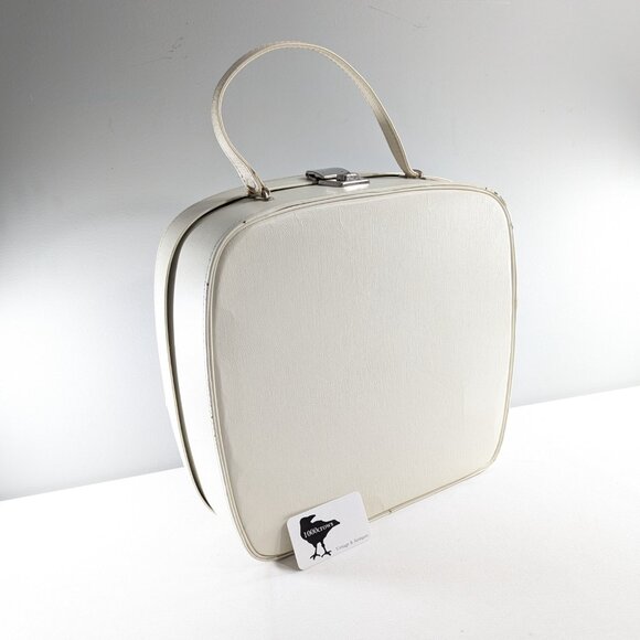 Vintage ladies luggage white board suitcase, vanity case, accessory hatbox - Picture 14 of 14